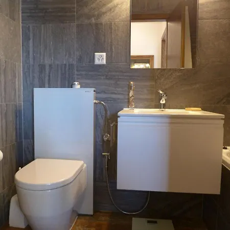 Du Rhone A-b-15 By Interhome *