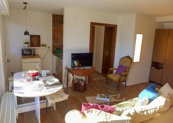 Lägenhet Du Rhone B40 By Interhome